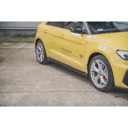 Накладки сплиттеры на пороги на Audi A1 GB S-Line